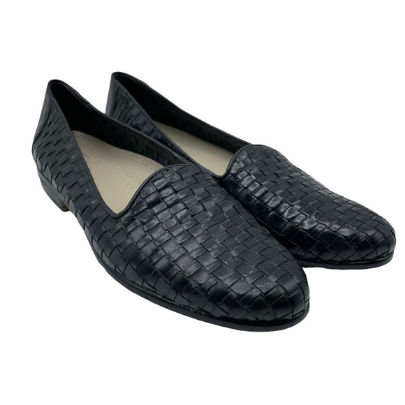 Trotters Liz Flats Black Woven Leather Loafers Almond Toe Stacked Heel Size 7N - Picture 7 of 14